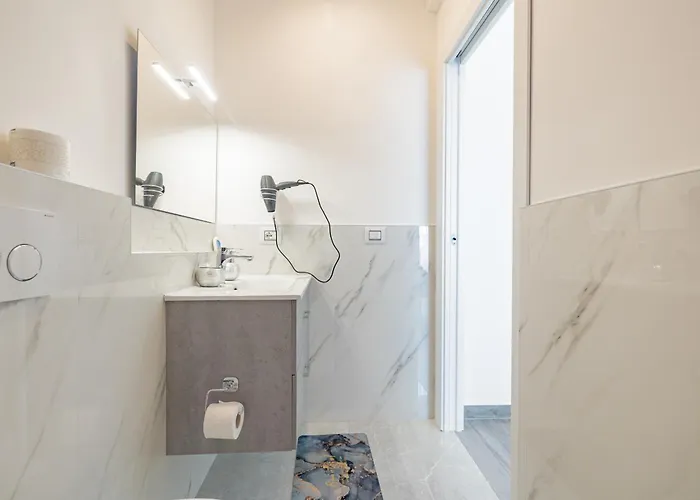 Luxury - 1 3* ミラノ