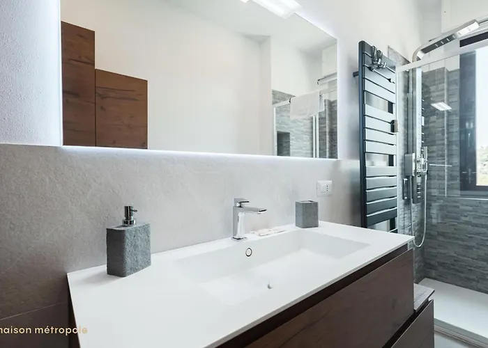 Bonola , Free Parking Milán