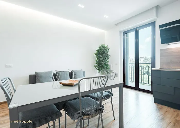 Bonola , Free Parking Apartmán