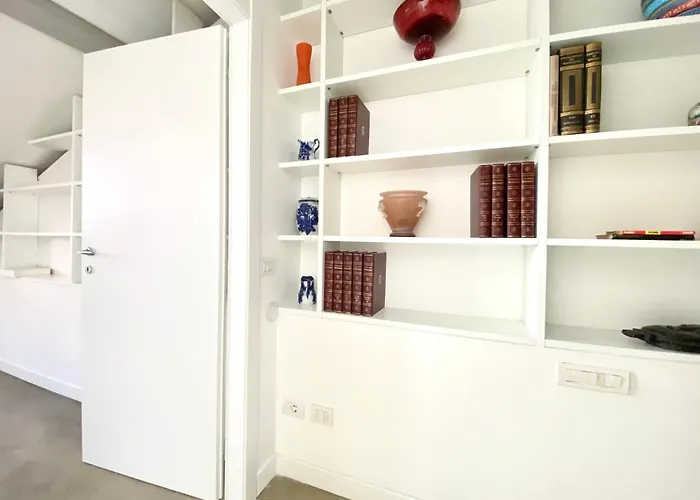 Sant Ambrogio Courtyard In Shared Flat Pansiyon