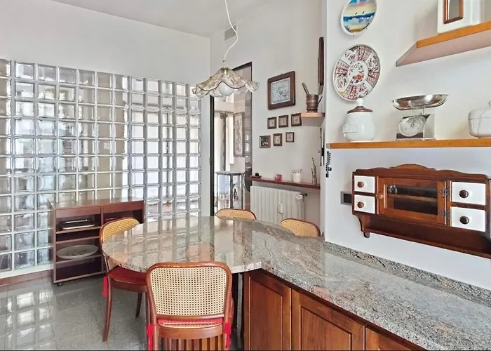 Elegante Attico Con Terrazza - Porta Venezia Daire Milano