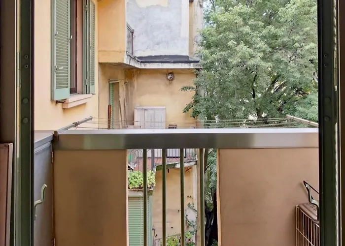 Elegante Attico Con Terrazza - Porta Venezia Daire