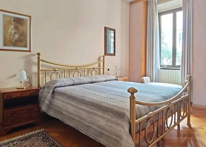 Elegante Attico Con Terrazza - Porta Venezia Apartmán