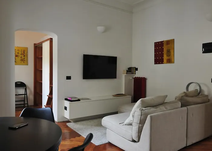 Antico E Moderno Al Centro Del Centro Di