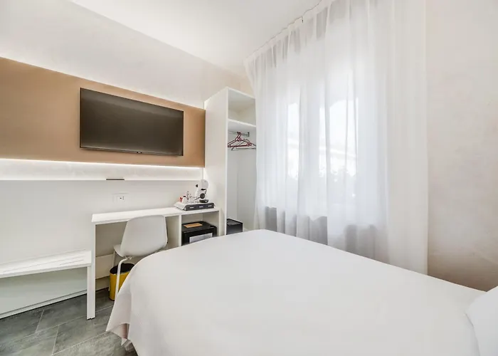 Navigli בית הארחה 4*