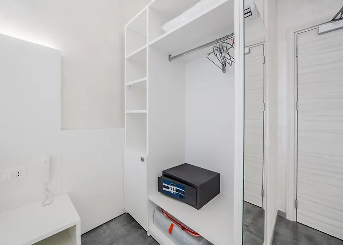 בית הארחה Navigli 4*