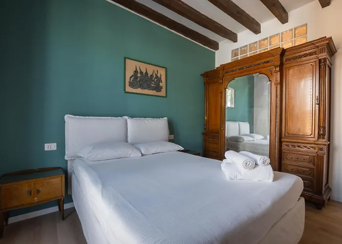 Marco Aurelio Liberty Bilo Apartment