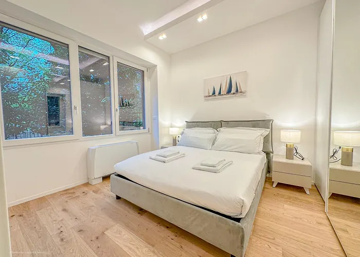 Lägenhet Banfi Luxury - Sauna Jacuzzi Privati