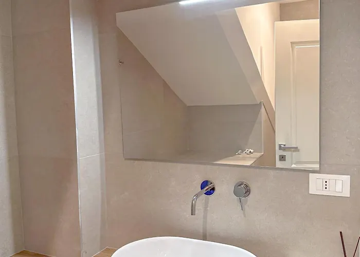 Banfi Luxury - Sauna Jacuzzi Privati Lägenhet Milano