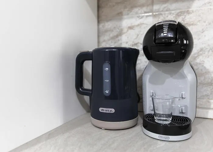 Castelfidardo 8 * Милан