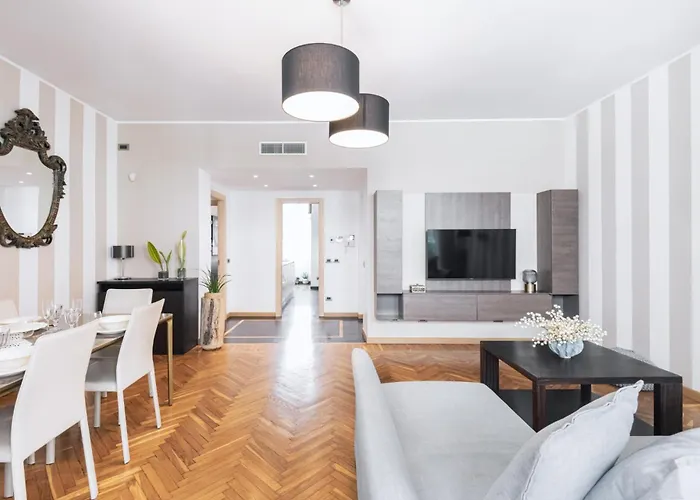 Easylife - - Luigirazza 6 - Milan