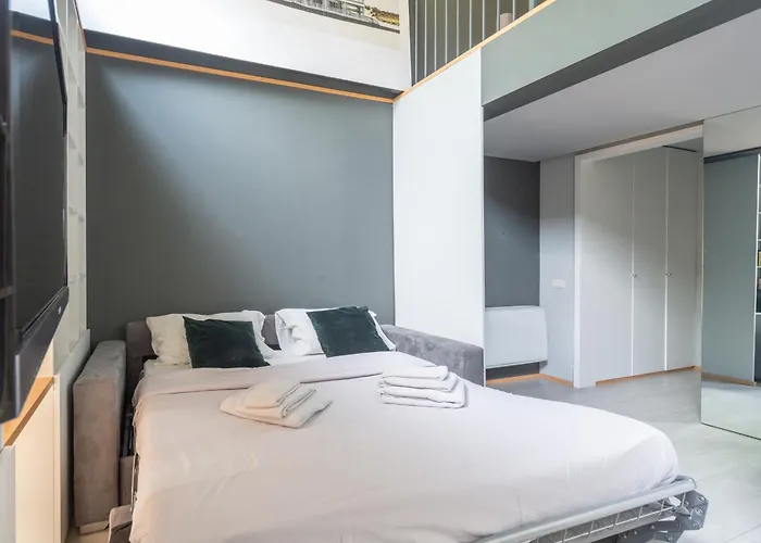 Design Loft In Navigli Lägenhet