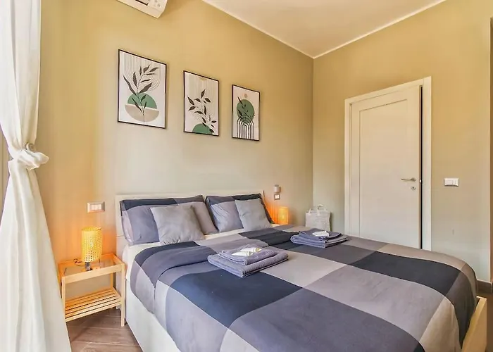 Exclusive & Strategic 2-bedroom Apartment, 50m From M4 Milan