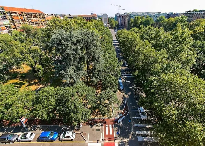 Apartment Exclusive & Strategic 2-bedroom Apartment, 50m From M4 Milan