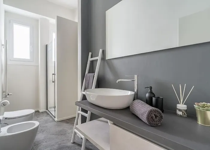 Urban Flat Papiniano - Walk To Duomo Navigli M2-M4 *