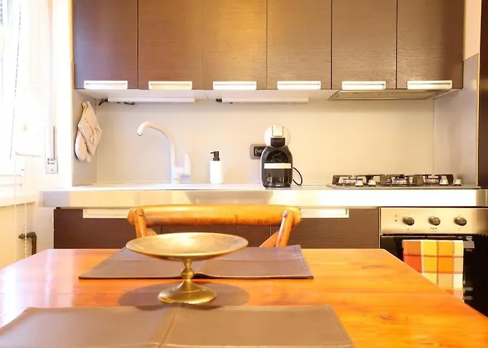 Accogliente Bilocale Vicino Metropolitana Daire *