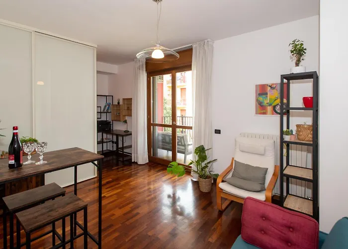 10 Minutes Duomo-elegant شقة ميلان