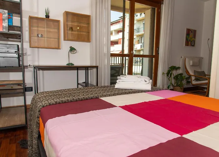 10 Minutes Duomo-elegant شقة ميلان