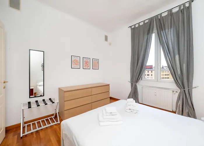 Keys Of Italy - Xxv Aprile 9 Dazzling 2 밀라노