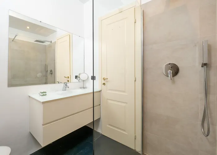 Keys Of Italy - Xxv Aprile 9 Dazzling 2 밀라노