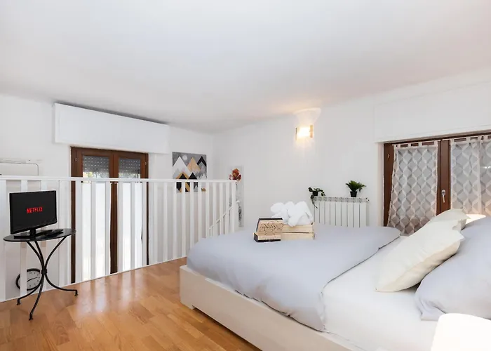 Prada Loft - Posto Auto Privato