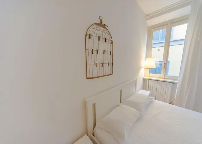 Disciplini A 5 Min Dal Duomo Apartamento Milão