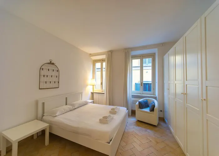 Disciplini A 5 Min Dal Duomo Apartamento Milão