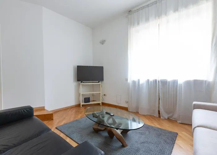 Апартаменты Easytopstay - Lorenteggio Large Flat *