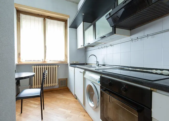 Easytopstay - Lorenteggio Large Flat شقة