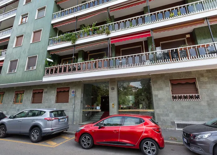 Easytopstay - Lorenteggio Large Flat شقة ميلان