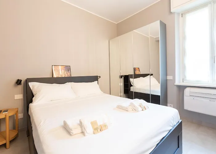 Easytopstay - Marche Charming Flat 밀라노