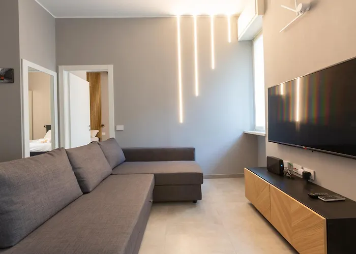 Easytopstay - Marche Charming Flat Milan