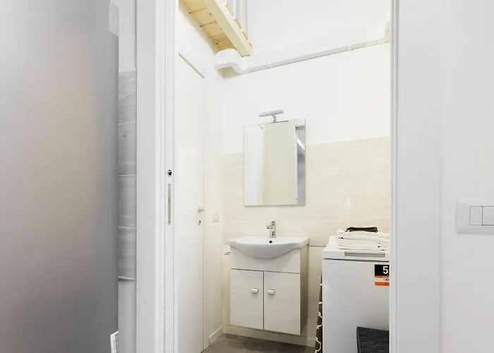 Cozy 2 Bedrooms, 10 Min For Centre, 3 From Linate *