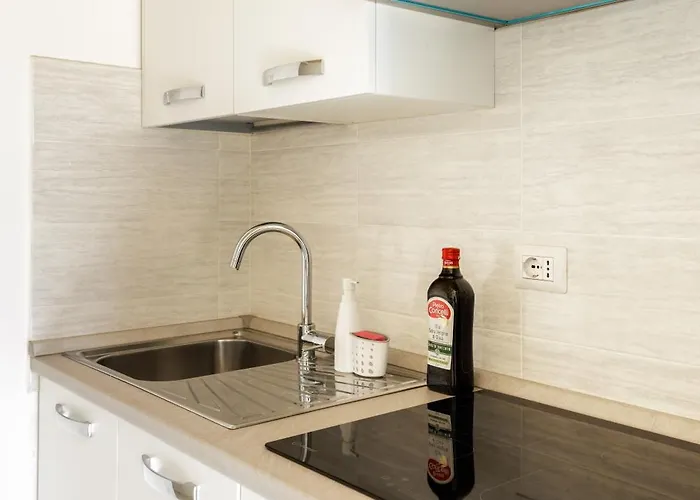 Cozy 2 Bedrooms, 10 Min For Centre, 3 From Linate Apartmán