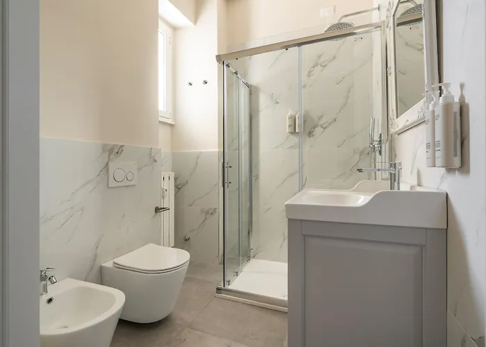 Santa Tecla Living Montenero 66 Апартаменты Милан