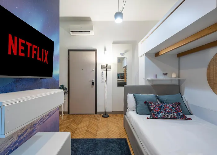 Loreto Prestige - Parking Free & Bulb Gym Mediolan