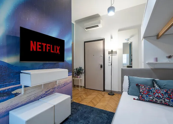 Loreto Prestige - Parking Free & Bulb Gym 4* Mediolan