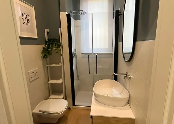 Via Savona - Design District Apartman *