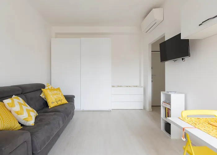 Apartment Iulm Cosy