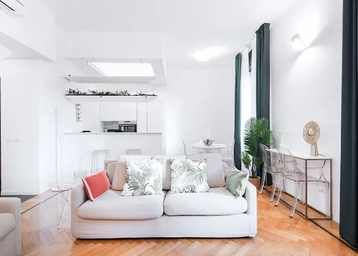 Easylife - - Piazza Grandi 6 - Porta Vittoria