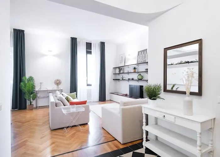 Easylife - - Piazza Grandi 6 - Porta Vittoria