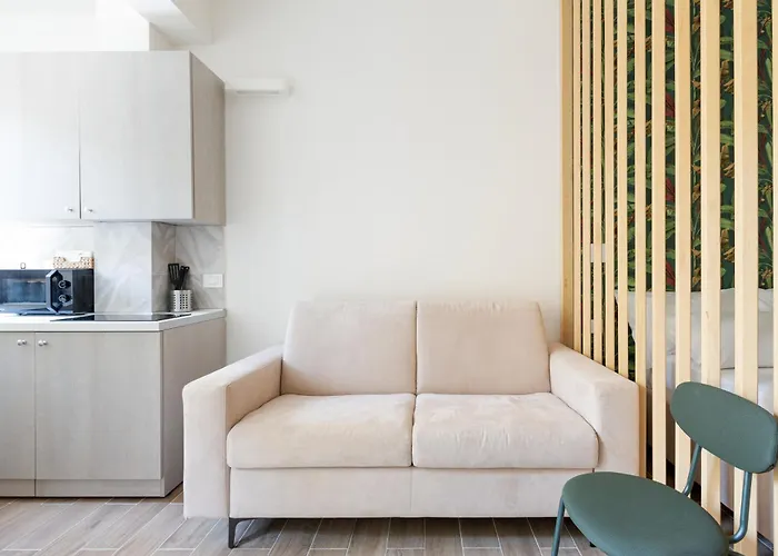 Guesthost - Forlanini M4 Modern With Balcony * Milán