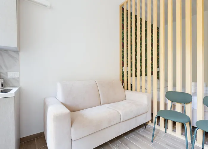 Guesthost - Forlanini M4 Modern With Balcony Milán