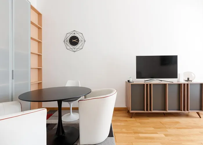 Apartment Guesthost - Domodossola M5 Modern Milan