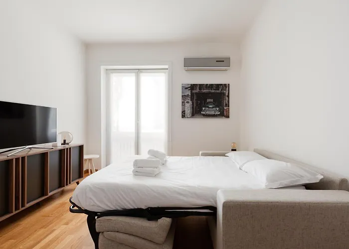 Guesthost - Domodossola M5 Modern Milano