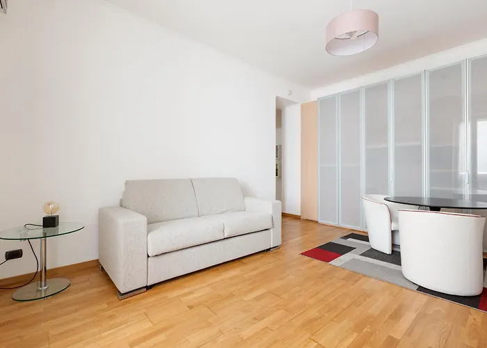 Guesthost - Domodossola M5 Modern Milano