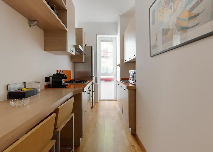 Guesthost - Domodossola M5 Modern Milan