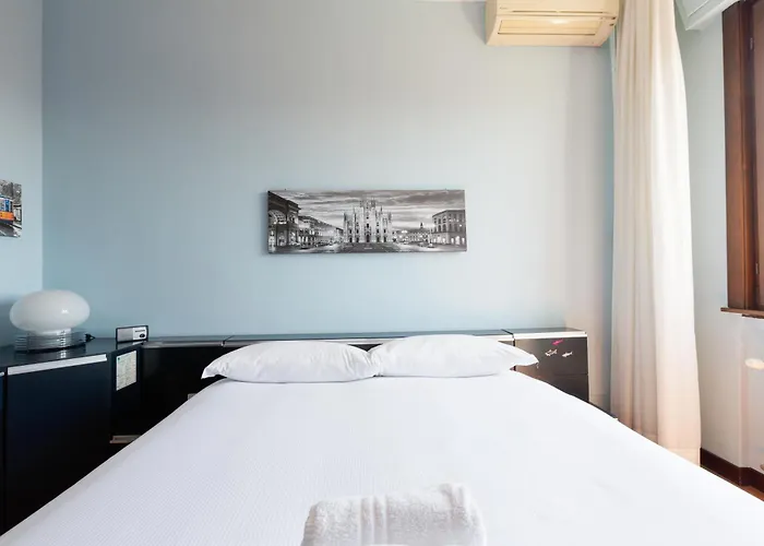 Apartmán Guesthost - Roomy With Comfort! Metro M4 Linate Milán