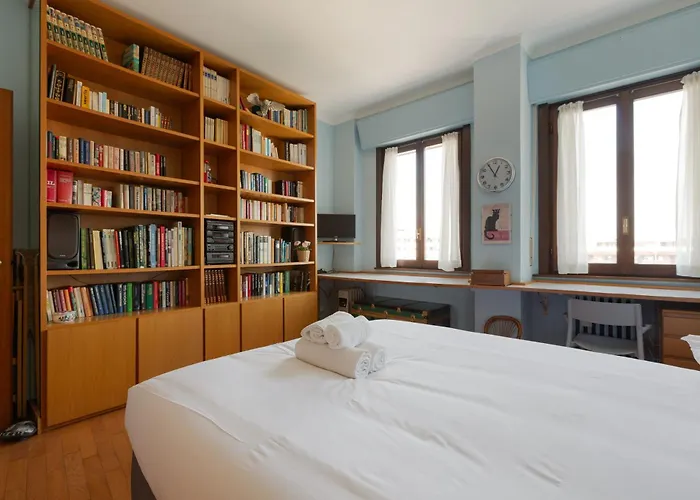 Guesthost - Roomy With Comfort! Metro M4 Linate