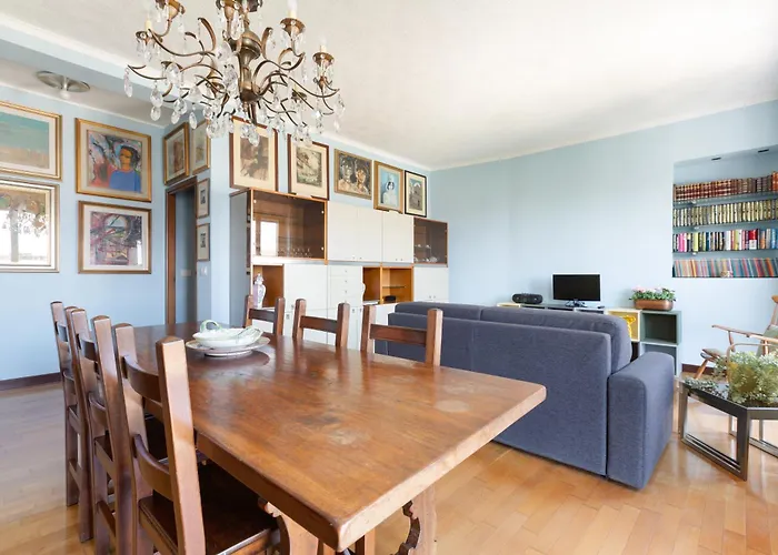 Apartmán Guesthost - Roomy With Comfort! Metro M4 Linate